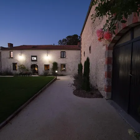 Le Carre 1705 Bed & Breakfast 3*