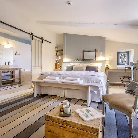 Bed & Breakfast Le Carre 1705 3*